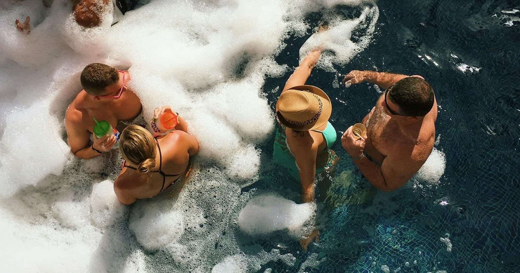 Soak and Celebrate: Hot Tub Party After Rafting in Veltrusy photo 1