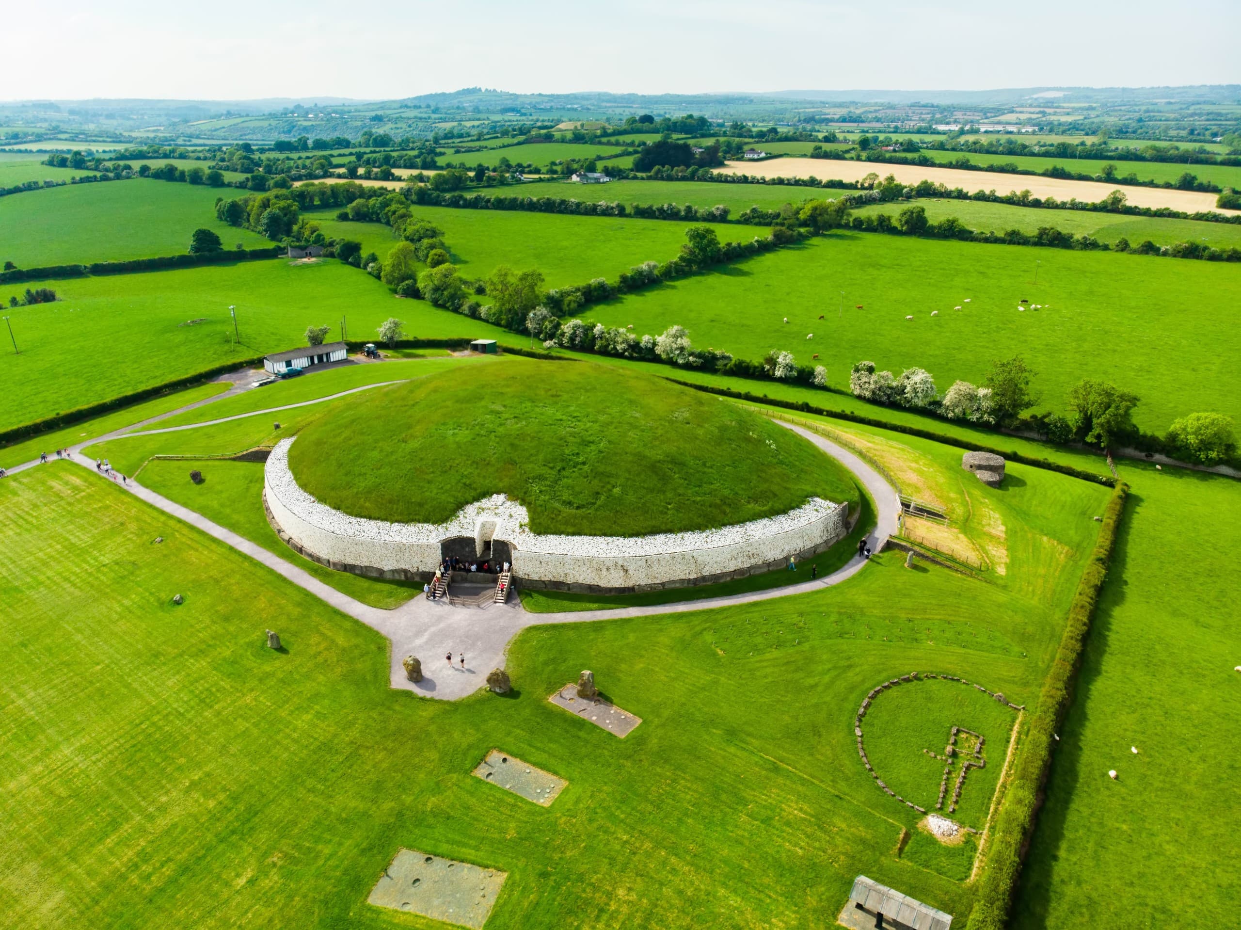 Newgrange Monument & Neolithic Art Tour — Boyne Valley Half-Day from Dublin photo 1