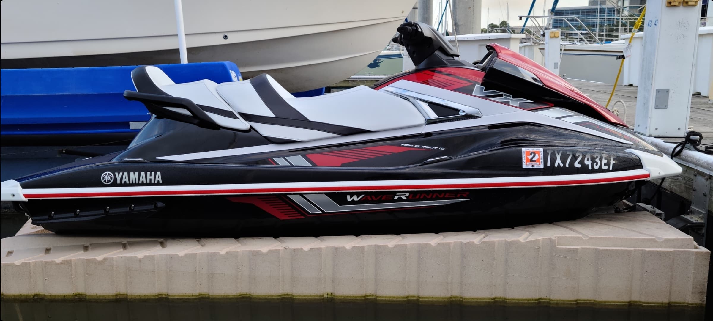 Jet Ski Texas on Clear Lake: adrenaline in Seabrook