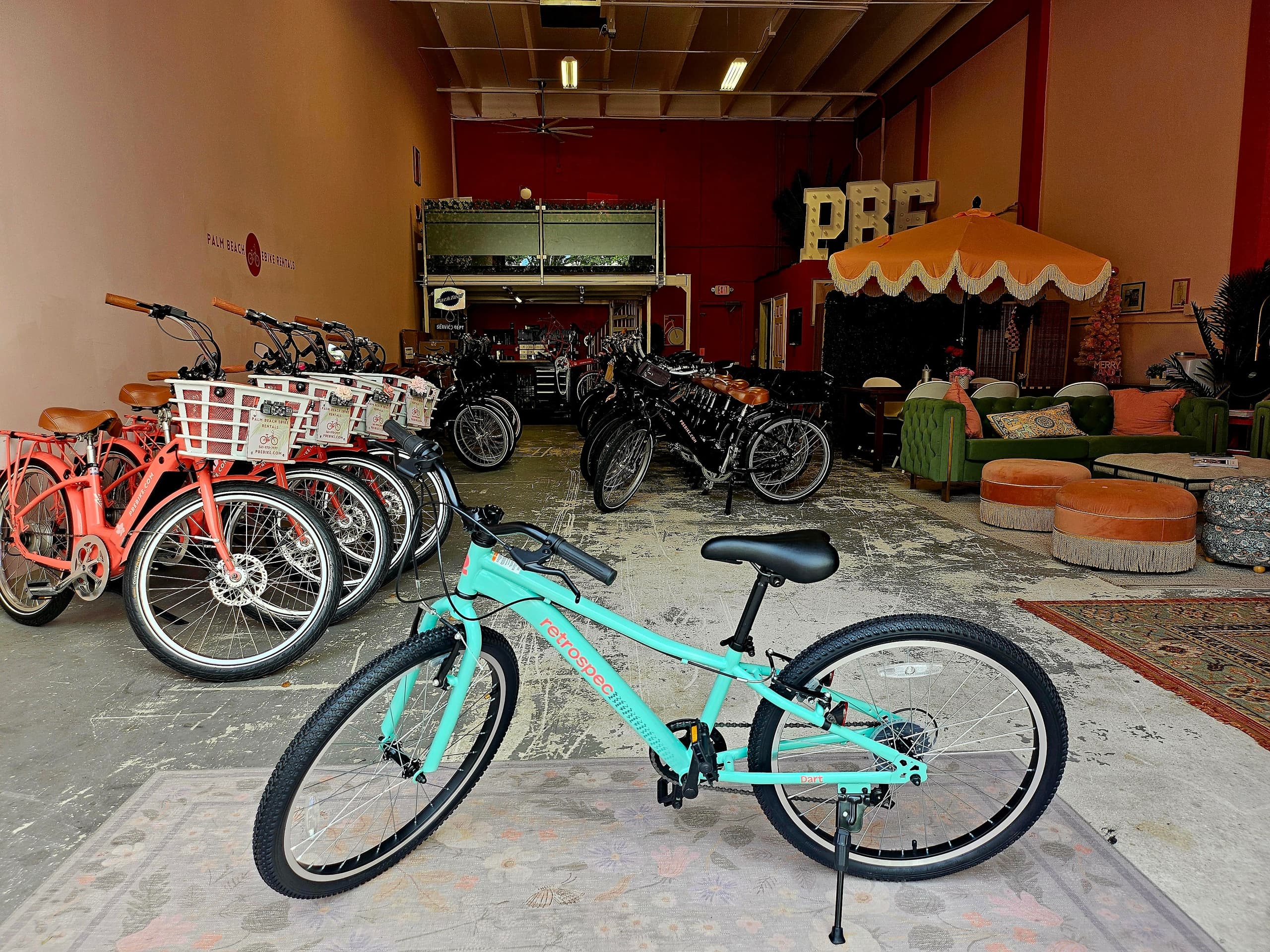Cruise Palm Beach Lake Trail: Classic Cruiser Bicycle Rental for Leisurely Sightseeing photo 4