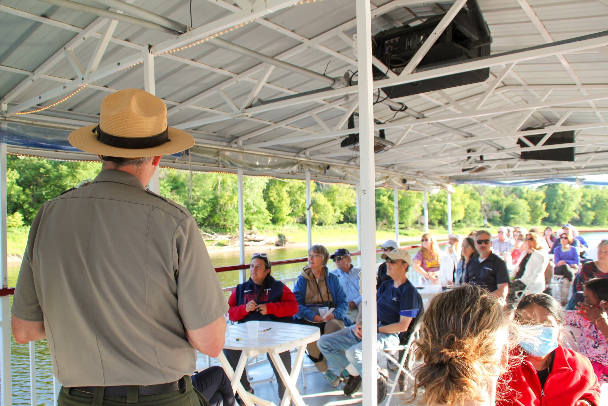 Freedom 250 River Cruise: Mississippi River History, Wildlife & Sunset Sails from Saint Paul