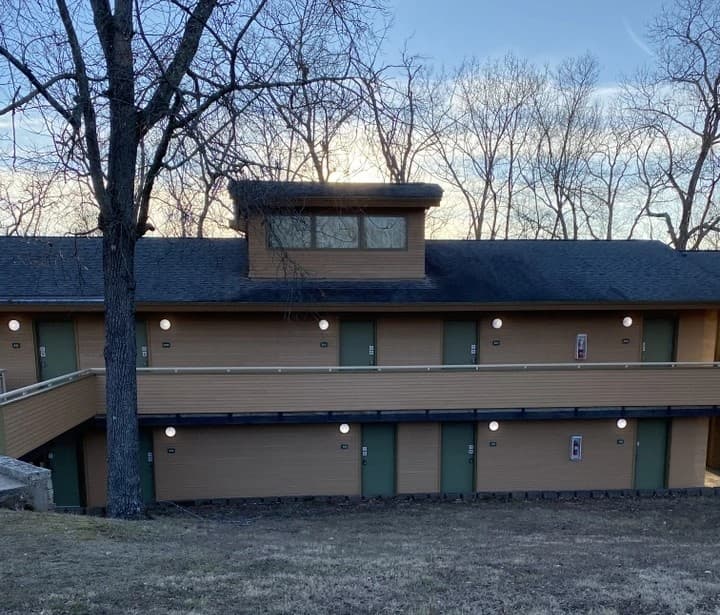 Comfort Stay in Room 202 at Meramec State Park, Missouri