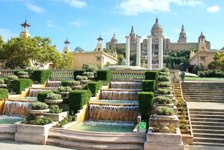 Outdoor Tour of Poble Sec by Willy SEO SL in Barcelona