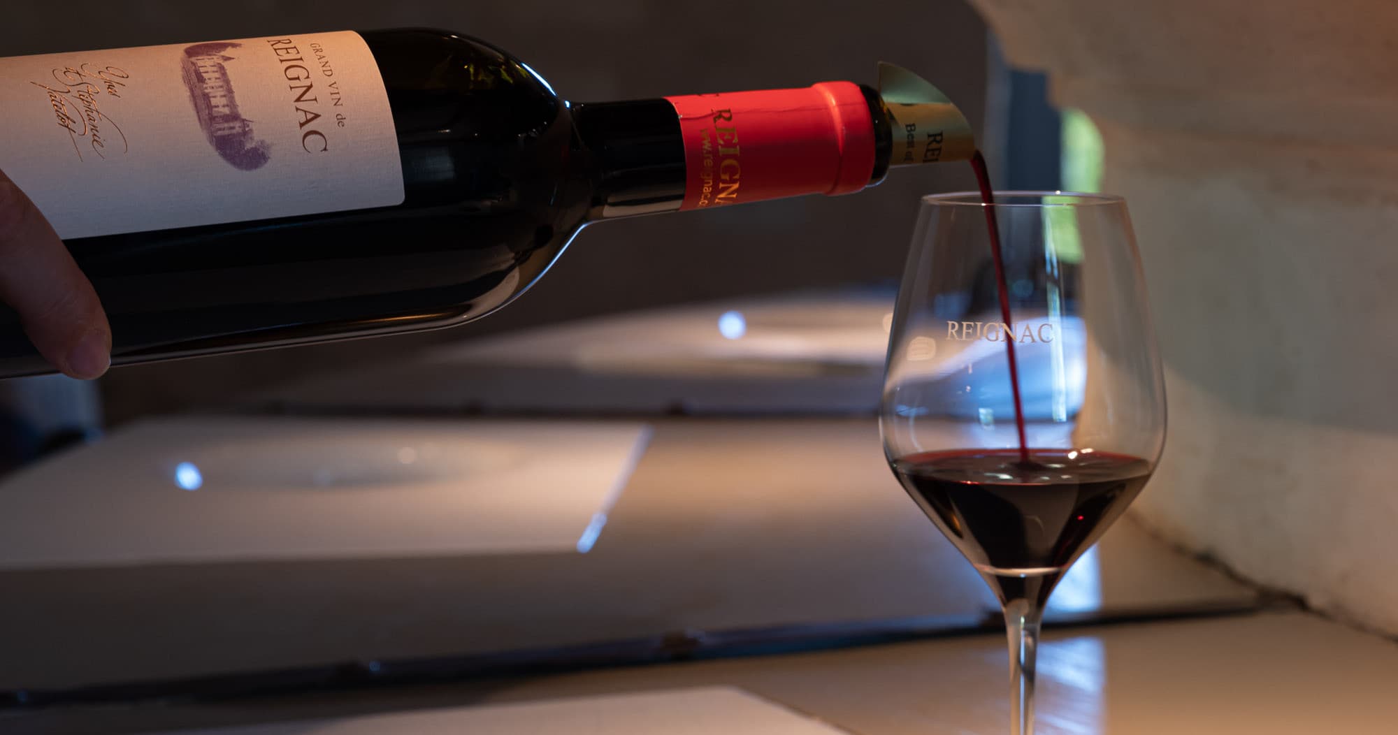 Wine Tasting at Château de Reignac: A Bordeaux Experience