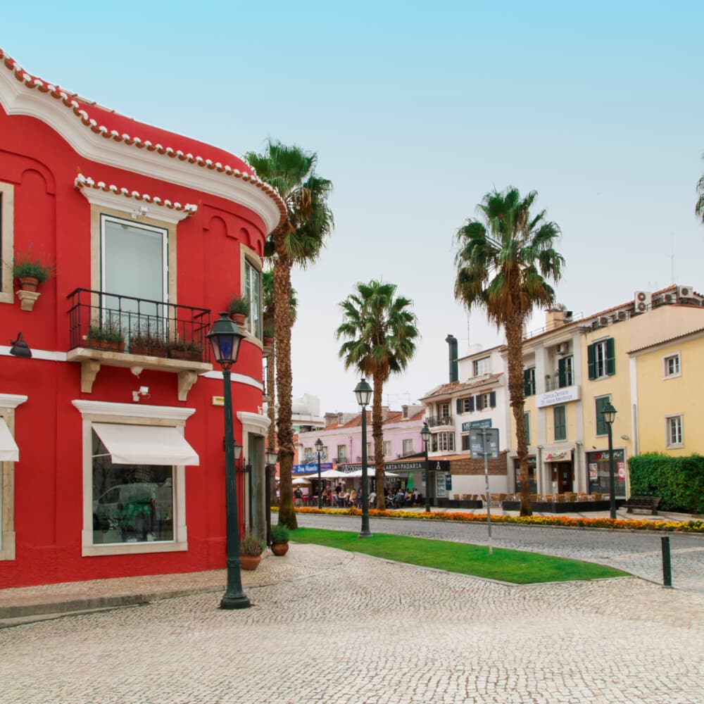Cascais walking tour: secrets behind the walls and Santa Marta lighthouse