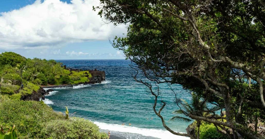 Fly to Hana and Explore Maui’s East Coast on a Private Guided Road to Hana Tour