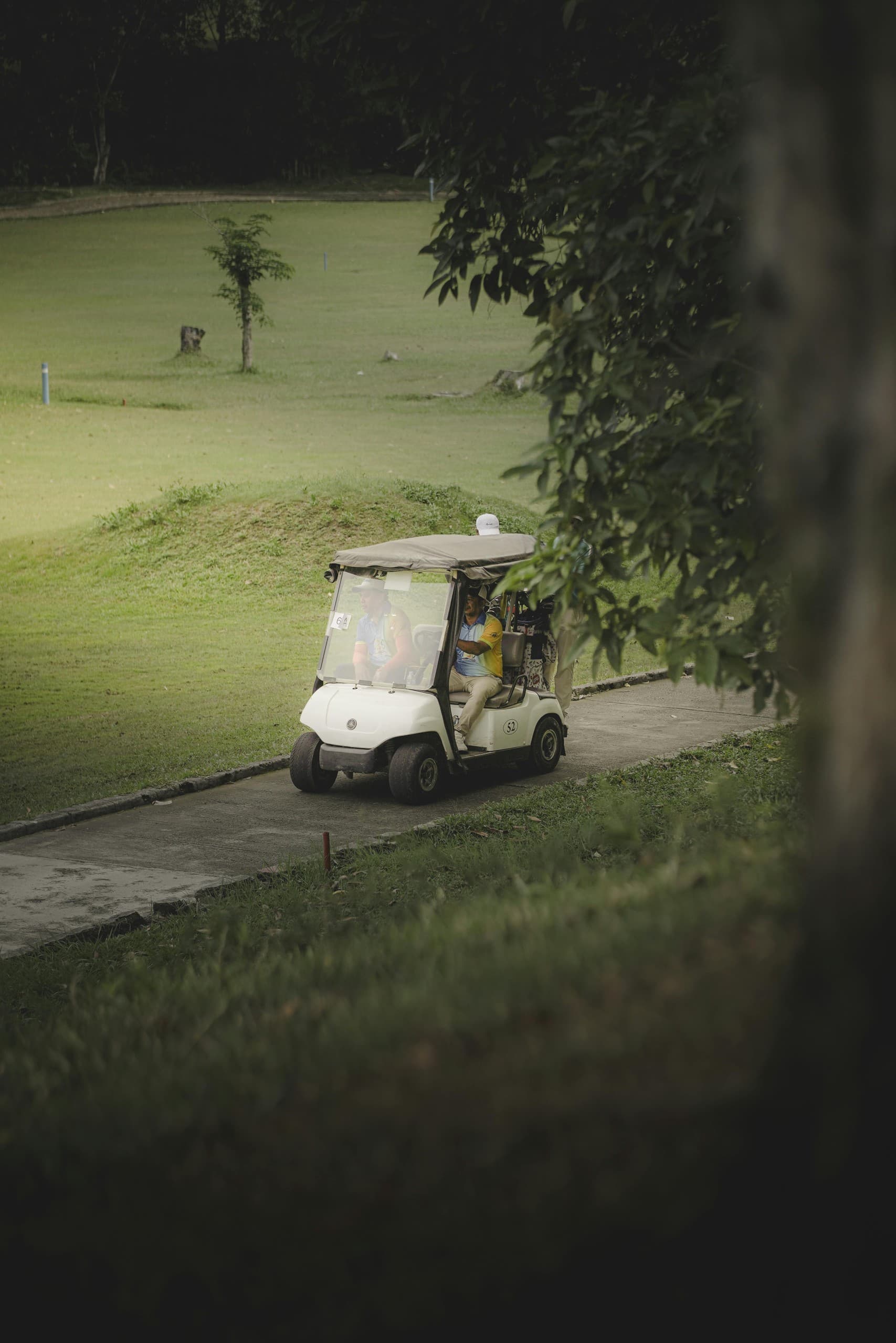 Cruise Hilton Head: Weekly Golf Cart Rental for Island Exploration