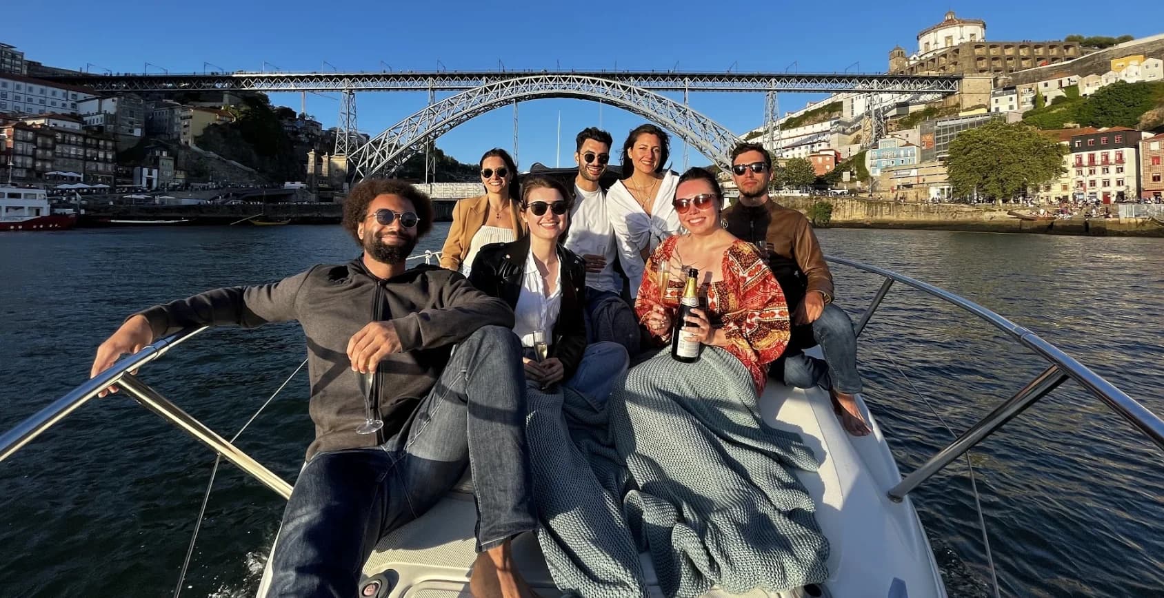 Porto Private Yacht at Sunset: Port Wine Tasting & Six-Bridges Douro Cruise