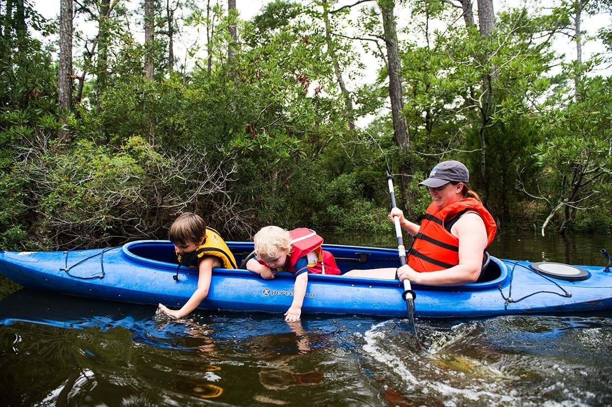 Paddle Nags Head: Single Kayak Rentals on the Outer Banks Sound