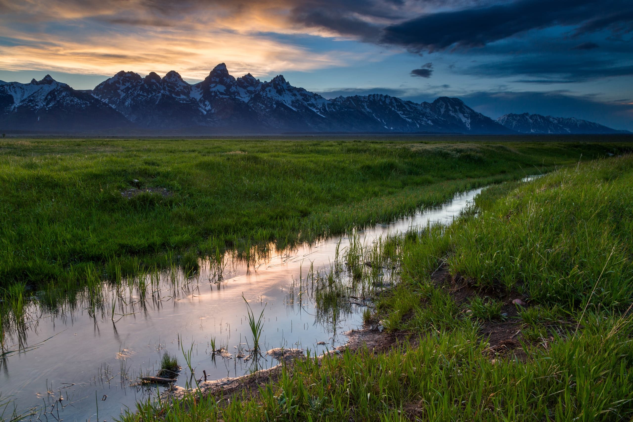 Grand Teton Sunset Tours with Wyoming Stargazing in Jackson