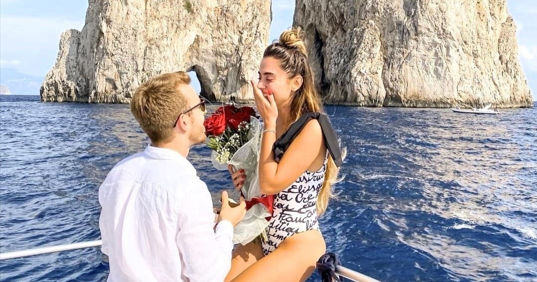 Capri Sunset Proposal Cruise from Sorrento with Photographer