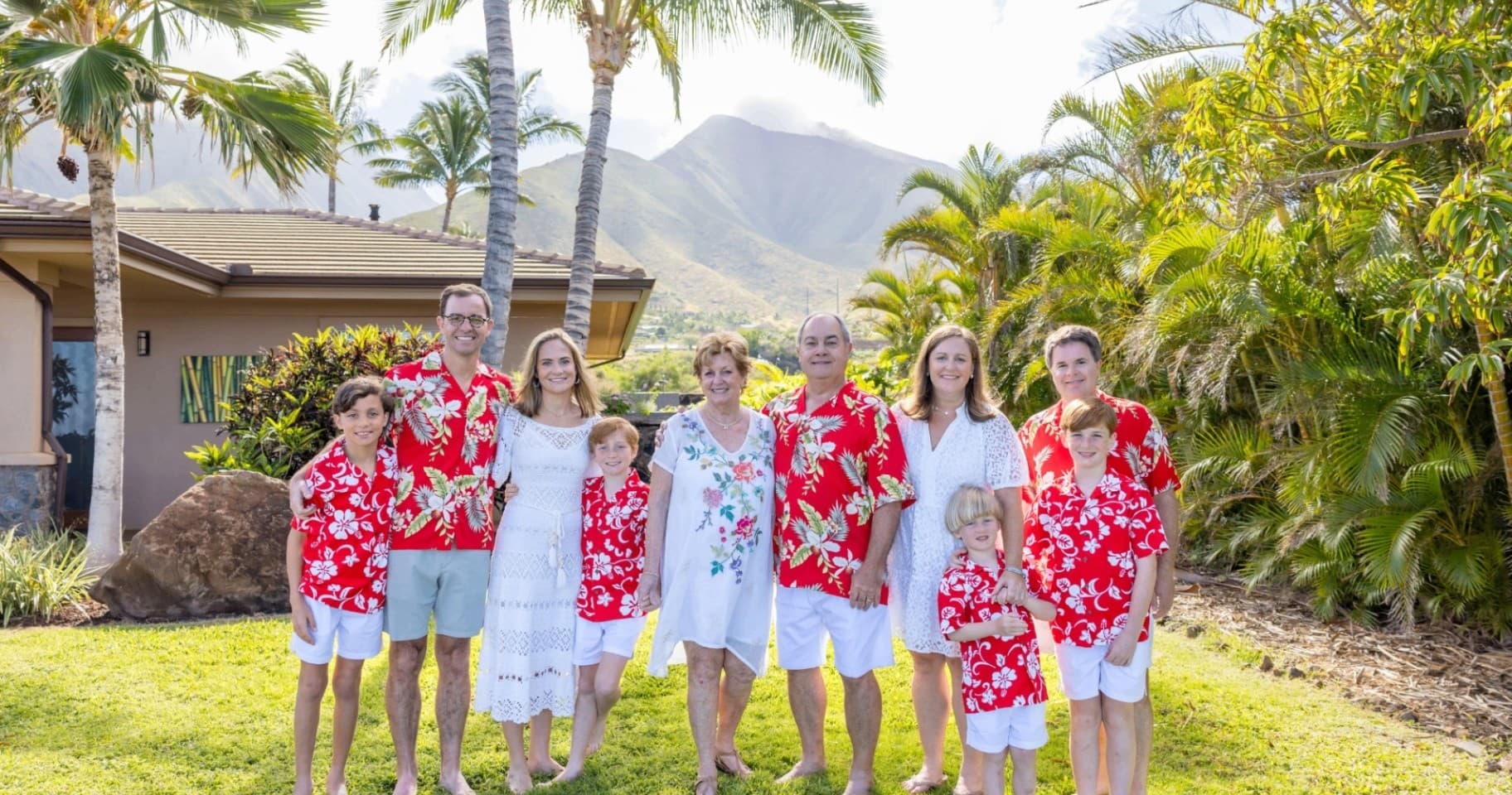 Oahu Photography Package: Family Beach Session at Golden Hour
