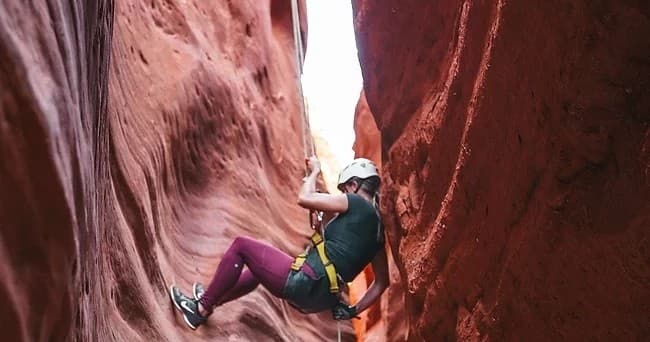 The Huntress Half Day Rappel in Kanab, Utah
