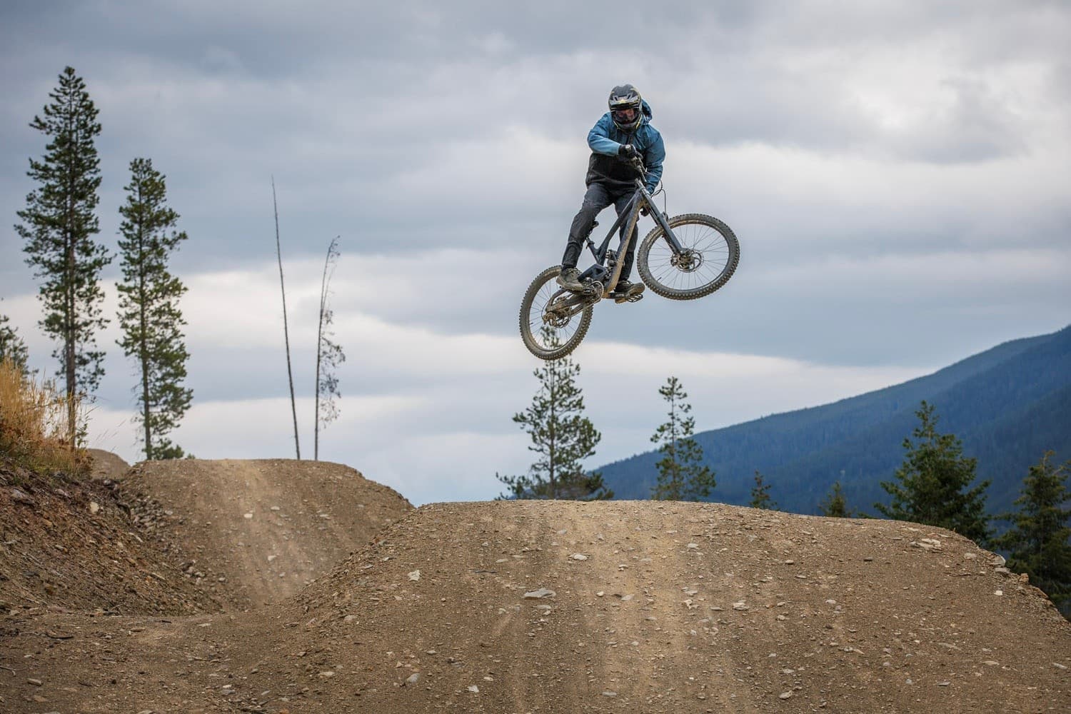 Weekend Shuttle Laps at Toby Creek: Party Train, Dirt Miner & Blue Job photo 1