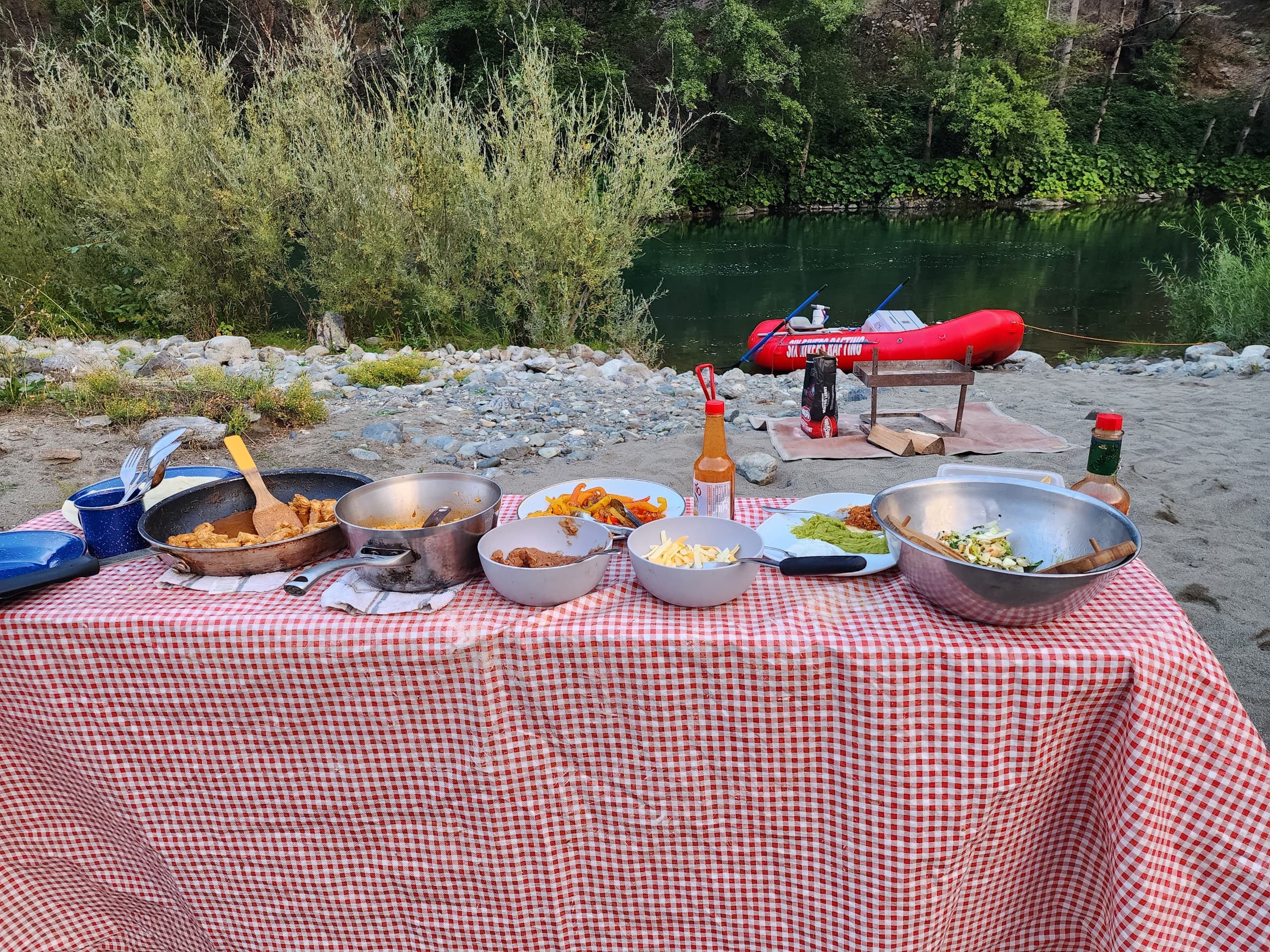 Dinner River Trip Adventure in Junction City, California