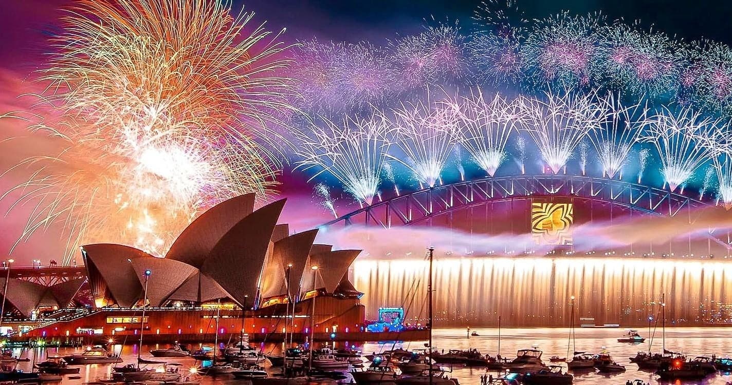Sydney Harbour New Year's Eve Cruise by Sydney Event Cruises