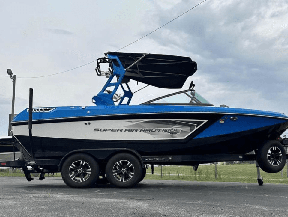 Thrilling Jet Ski Adventures on Lake Arcadia in Oklahoma