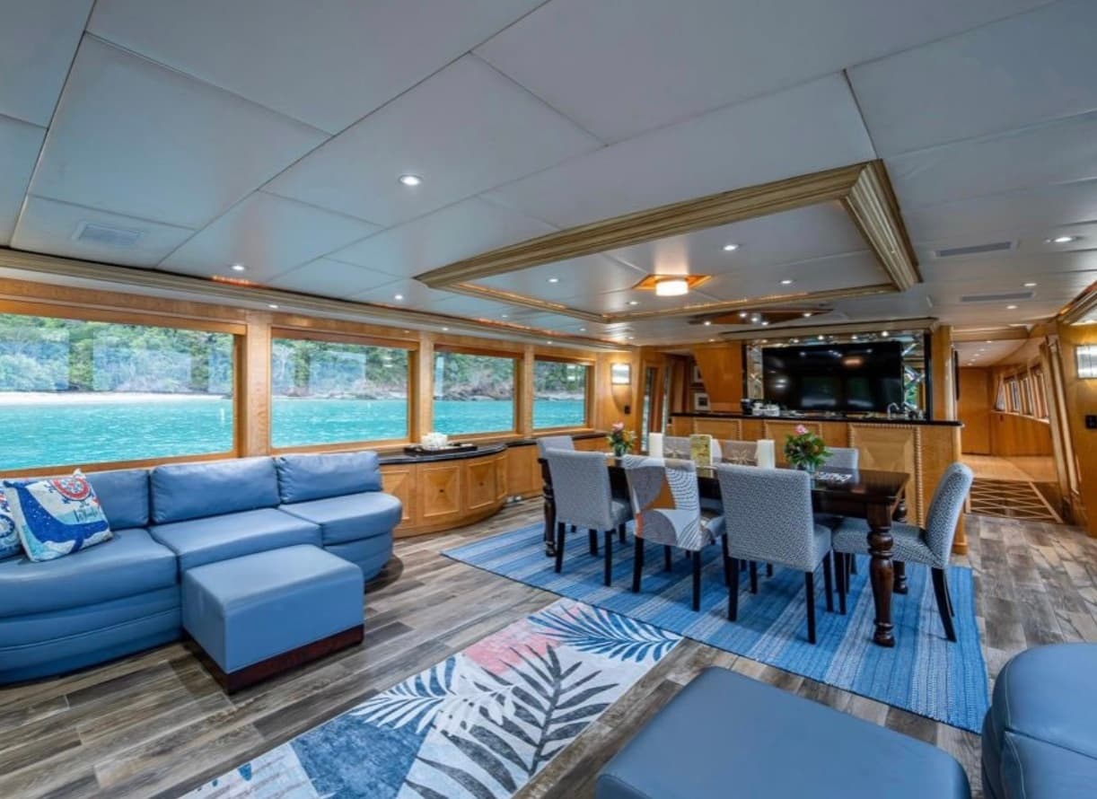 Luxury Yacht Charter Experience in St. Thomas, USVI