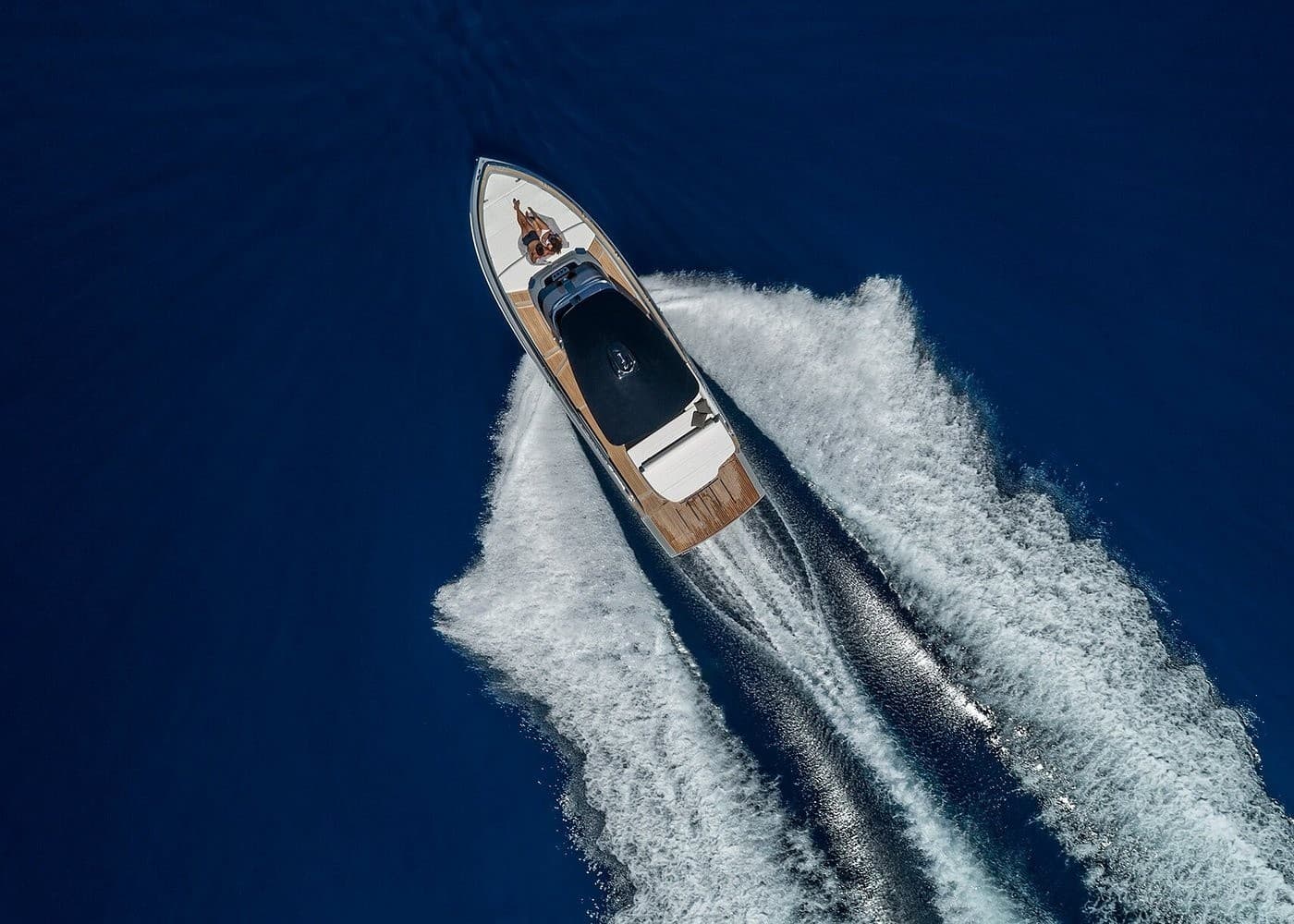 Luxury Private Yacht Charter from Lisbon to Cascais — Full-Day Custom Cruise photo 4