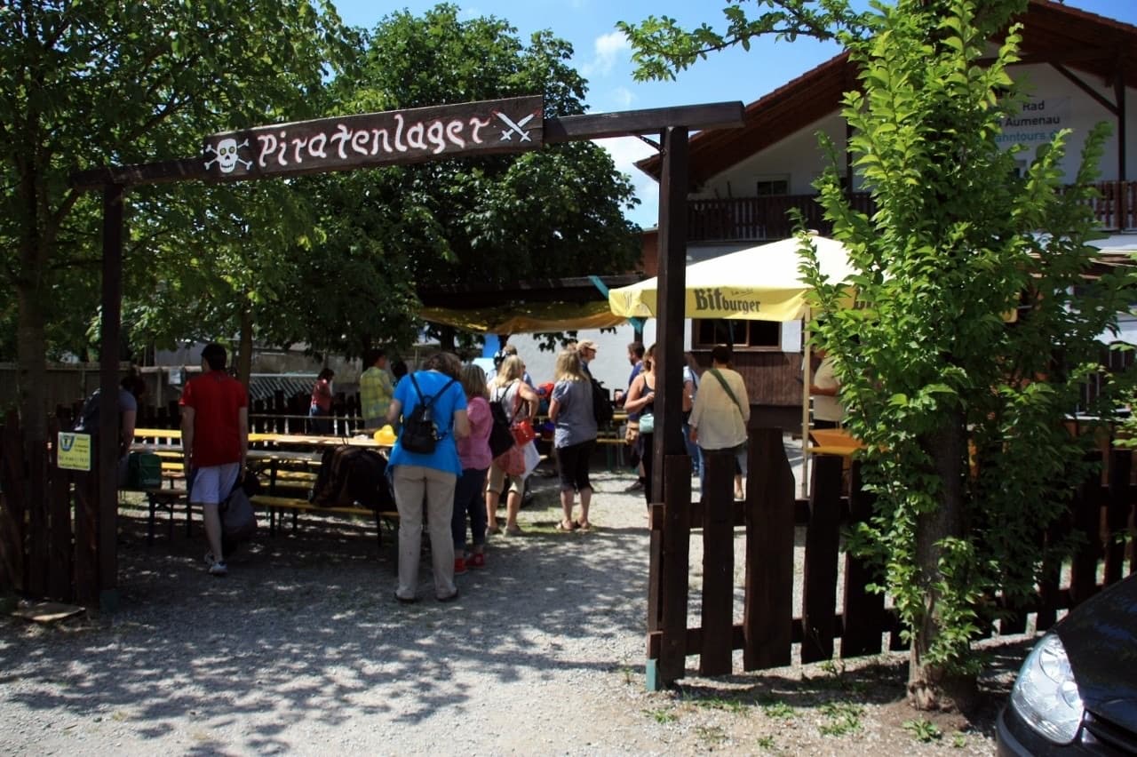 Lahn River Canoe Tours with Weilburger Touristikbetriebe