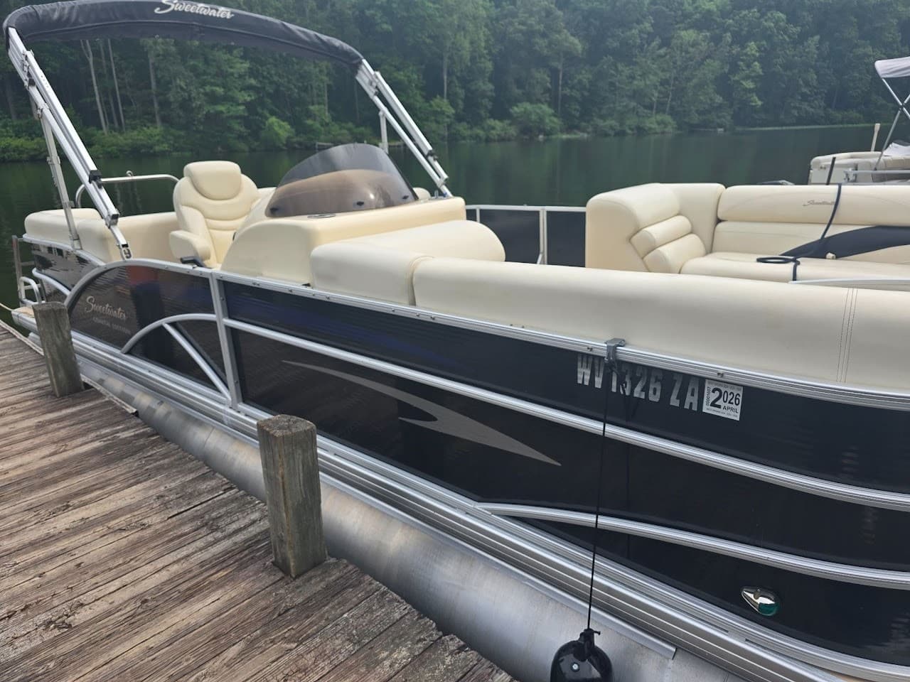 Premium Pontoon Rentals at Rocky Branch Marina - 115 HP, Tube Included