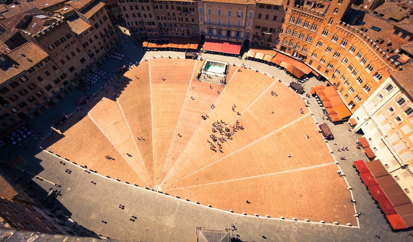 Urban Cultural Walkthrough with Siena's Historic Charm