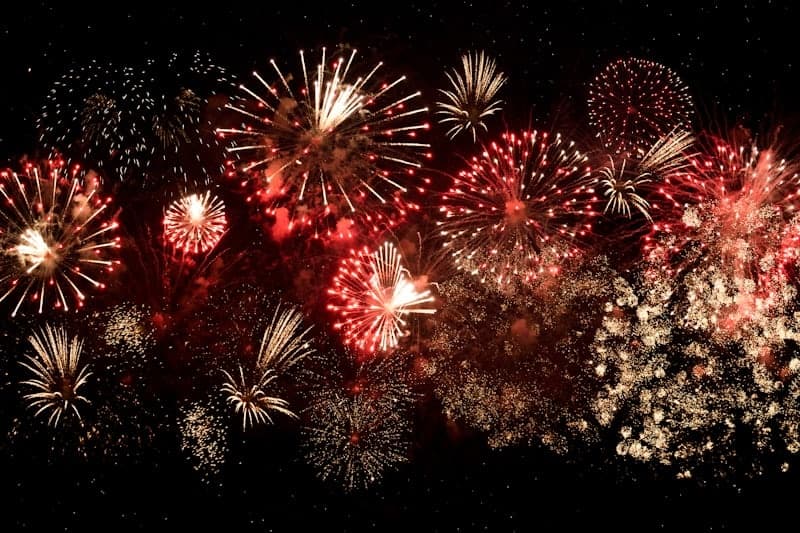 Water-Activities & Premier Boat Tours: Mount Dora Fireworks Cruise