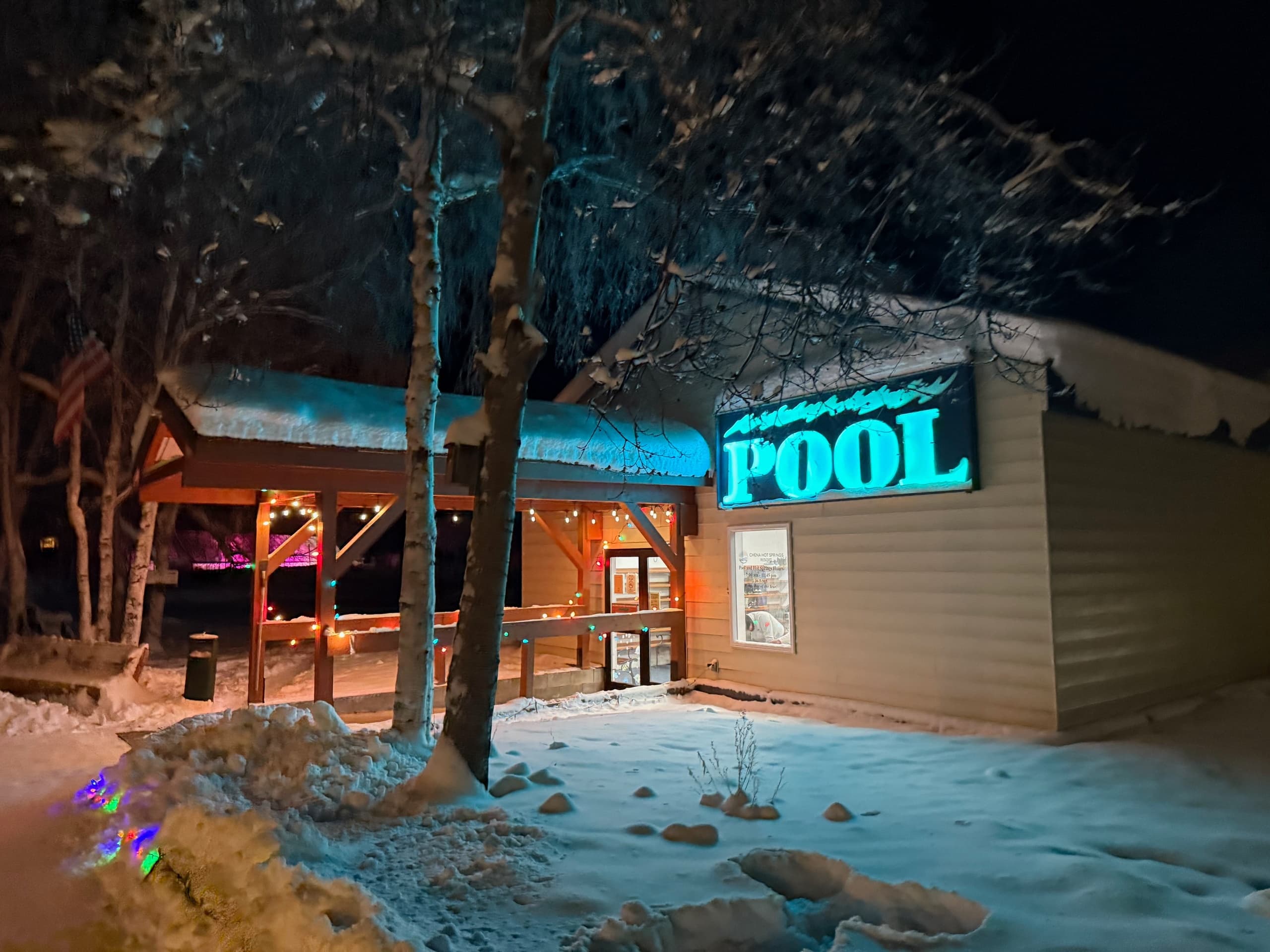 Skip the Drive: Fairbanks to Chena Hot Springs Round-Trip Shuttle photo 1