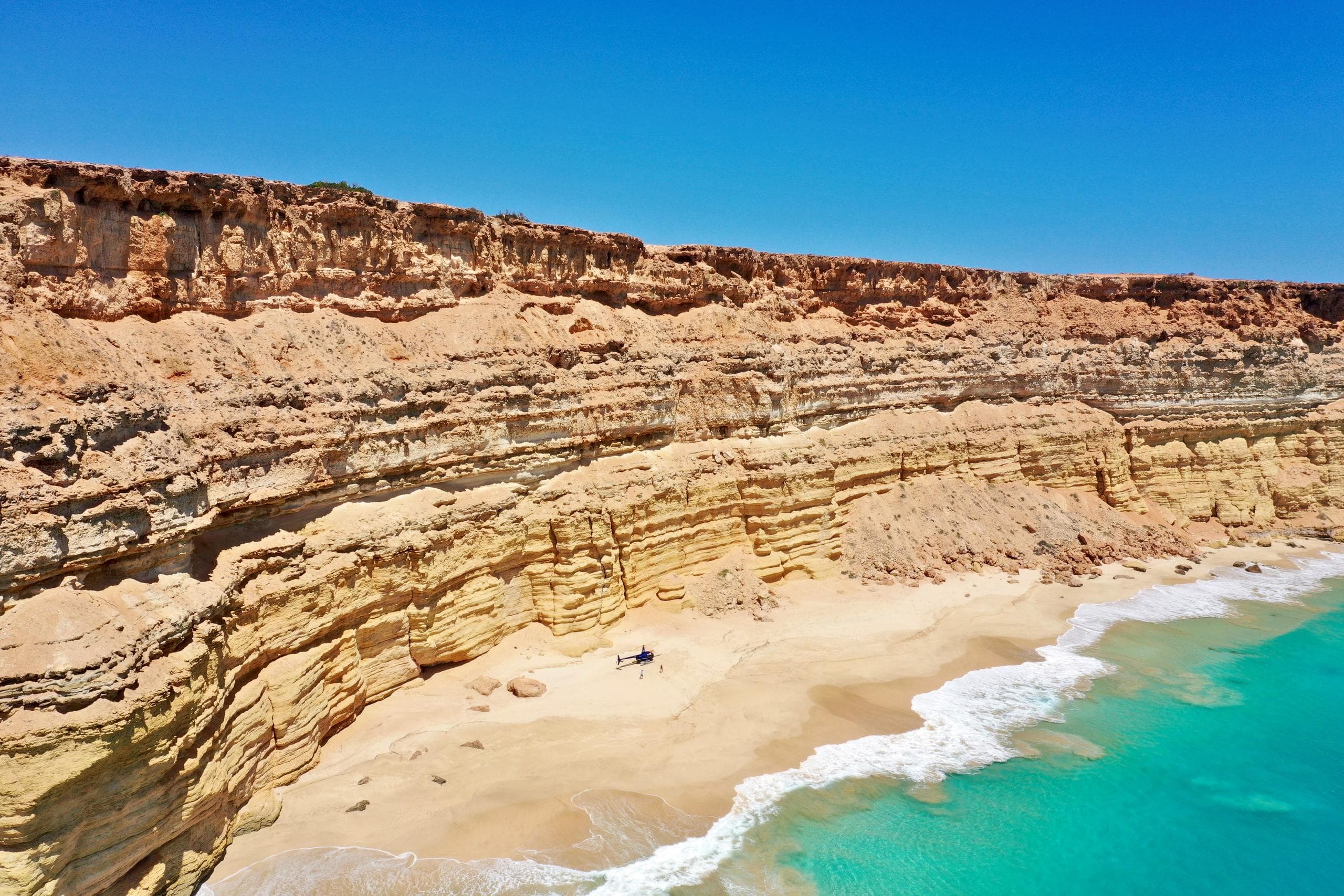 Golden Cliff Helicopter Adventures by Coral Coast Services