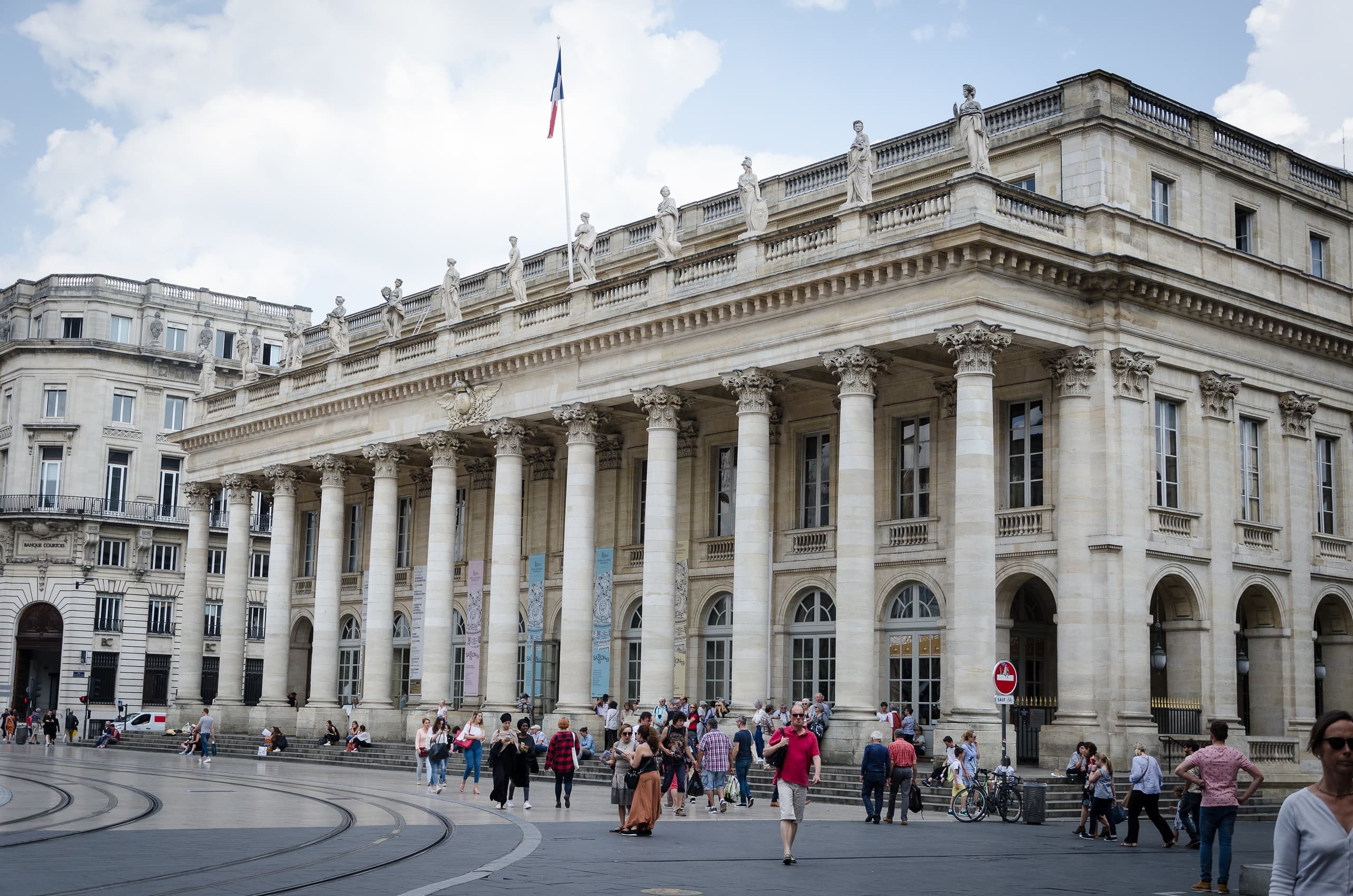 Landmark Walking Tour of Bordeaux with Bordeaux Walking Tours