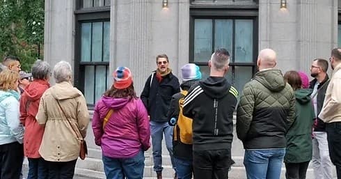 Cultural & Historical Walking Tour of Montréal by QUEERSTORY