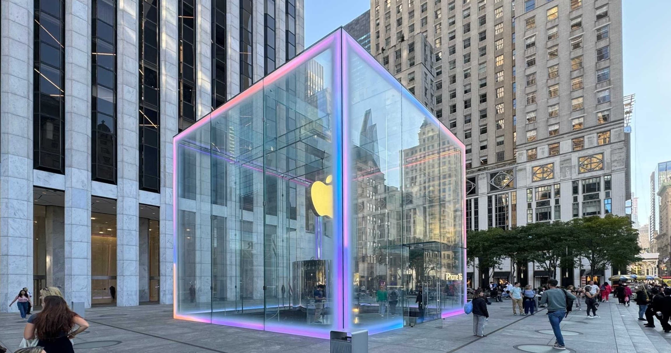Architectural Walking Tour with Build Tours in New York City