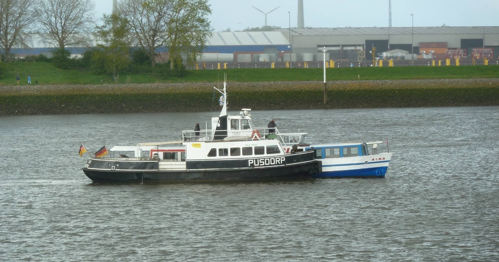Water Activities: Bremen City Waterway Trip with Hal Över