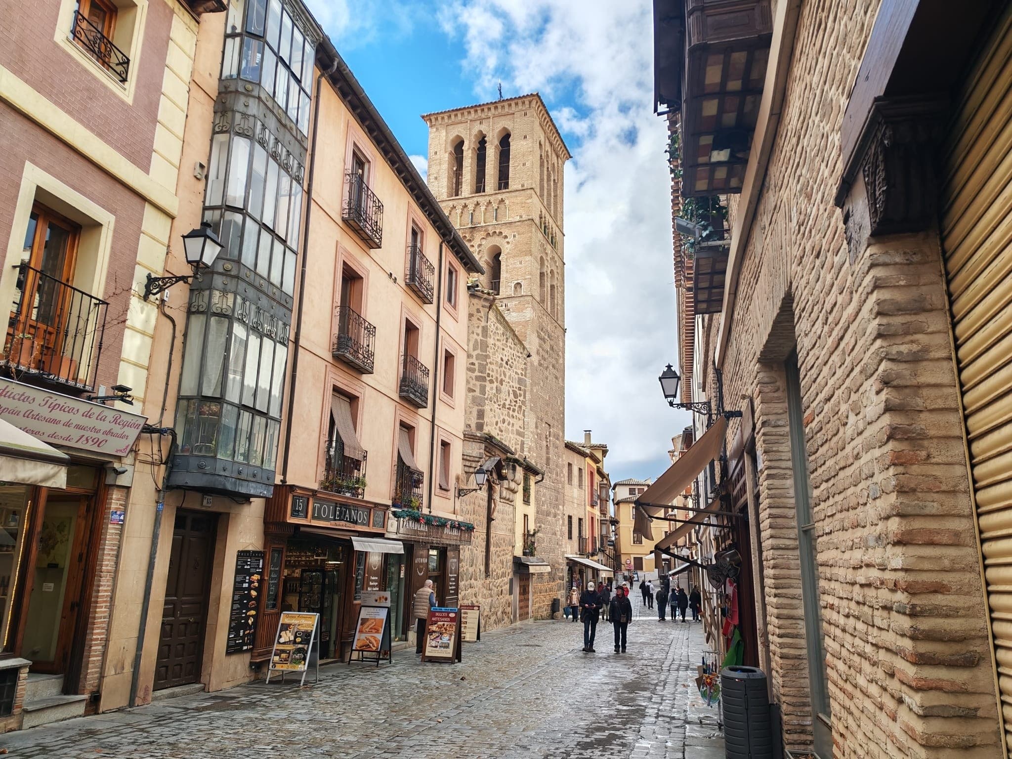 90-Minute Free Tour of Toledo: Alcázar, Cathedral & Jewish Quarter Highlights