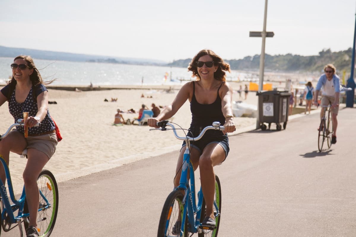 Ride the Seven-Mile Bournemouth Promenade: Hengistbury Head to Sandbanks by Ladies Hybrid