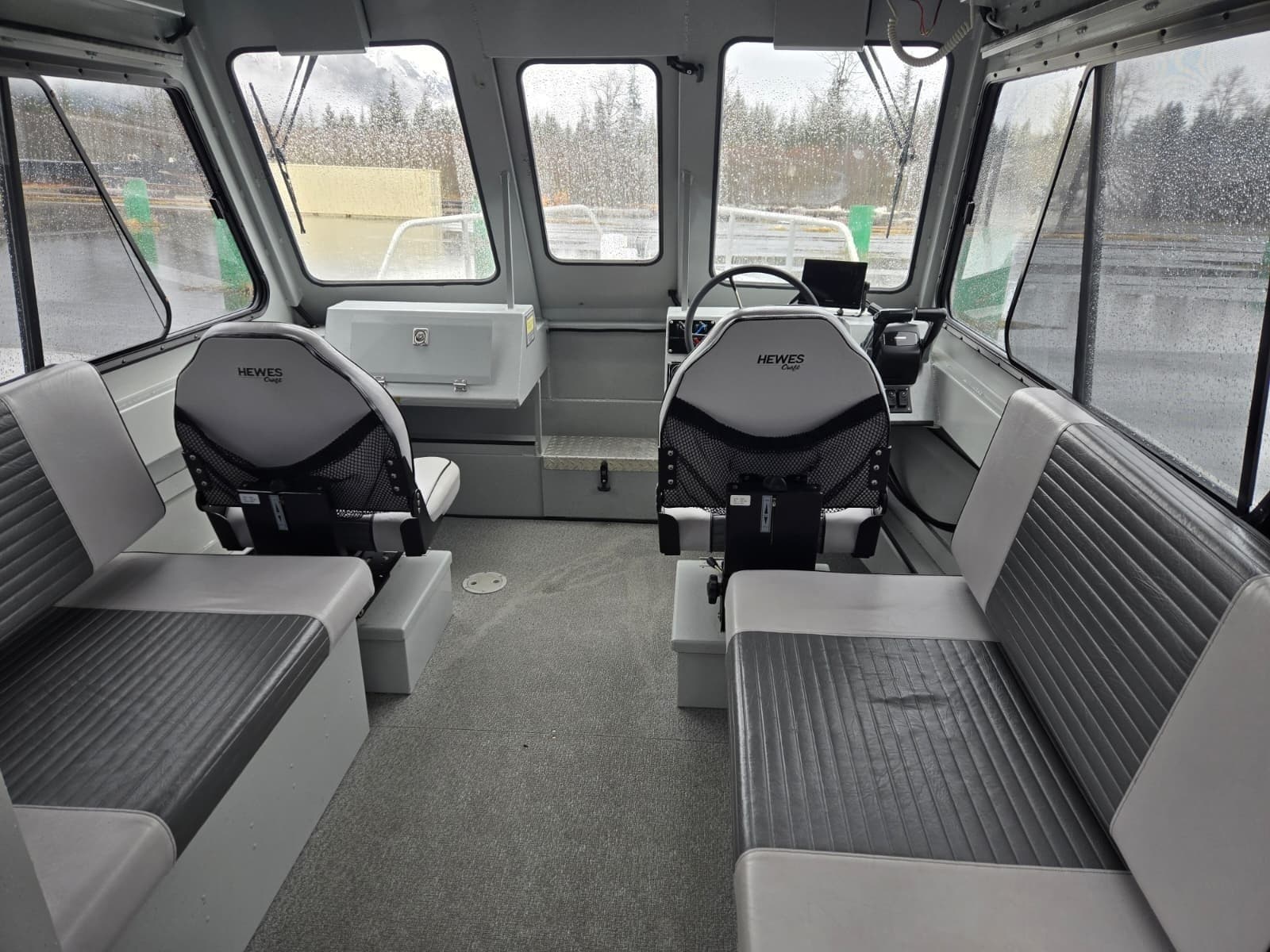 Private Hewescraft Wildlife Charter From Seward: Glacier, Whales & Puffins photo 3
