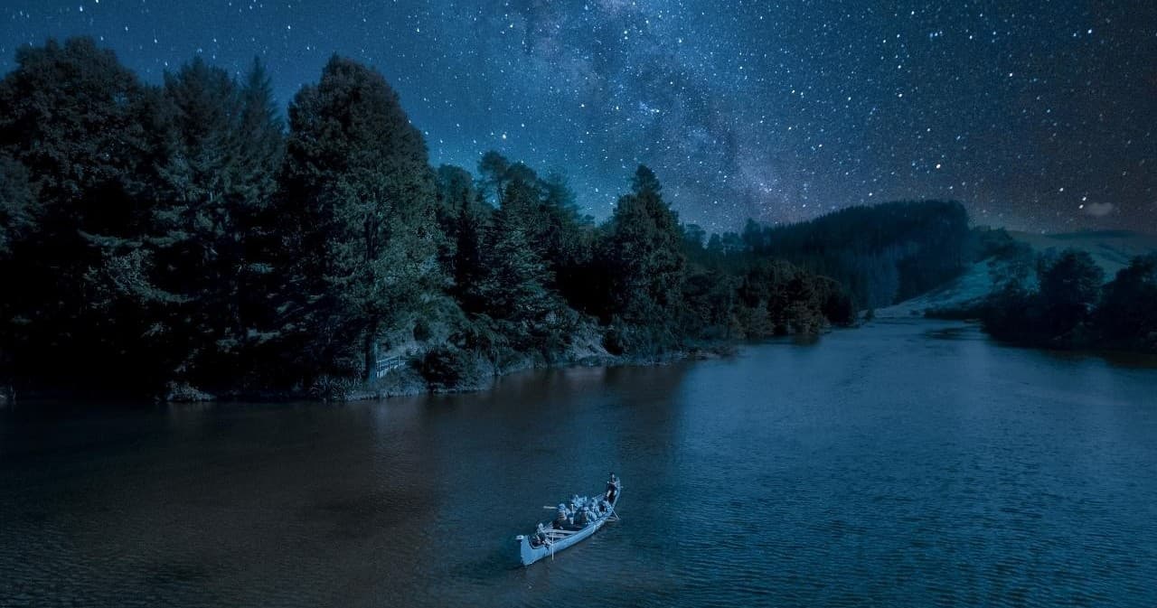 Glowworms by Big Kanu: Lake McLaren Sunset Paddle near Tauranga