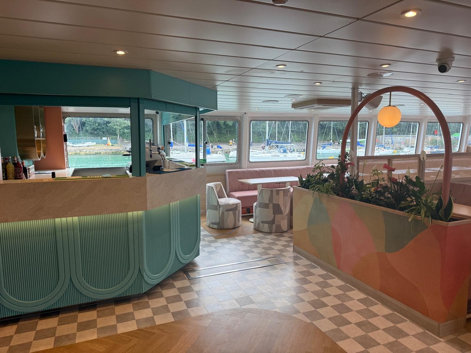 Brunch on the Jurassic Coast: Mother's Day Brunch Cruise from Weymouth photo 2