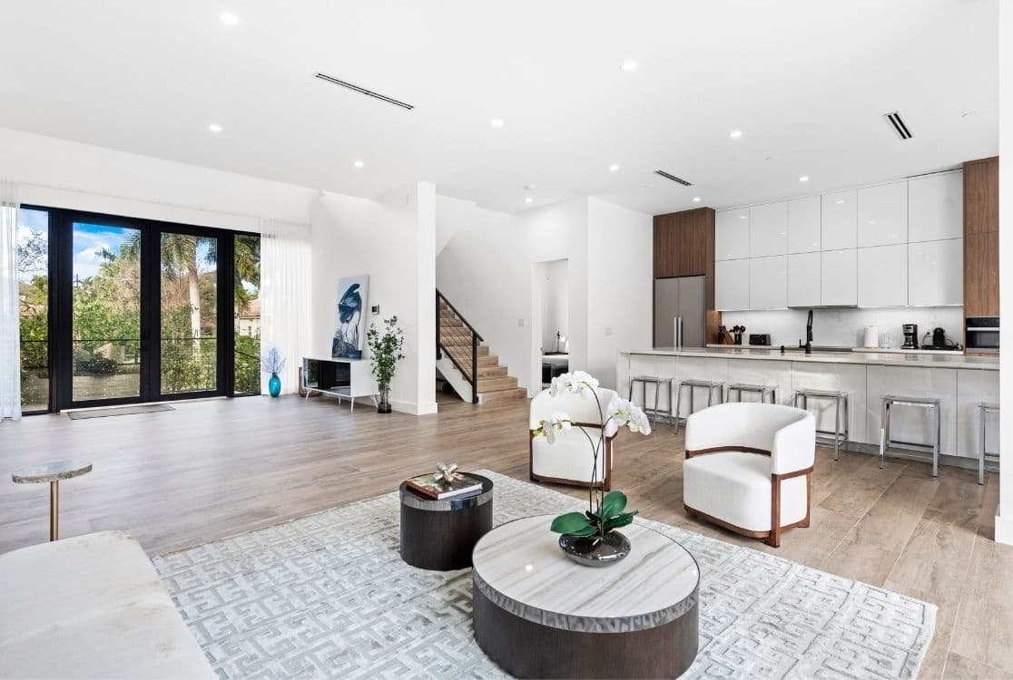 Villa Summercrest: Miami Shores Luxury Villa with Rooftop Deck and Heated Pool photo 1