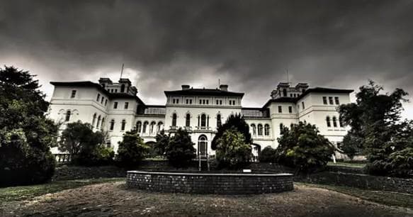 Explore Ballarat’s Haunted Streets: The Ultimate Ghost Tour Experience