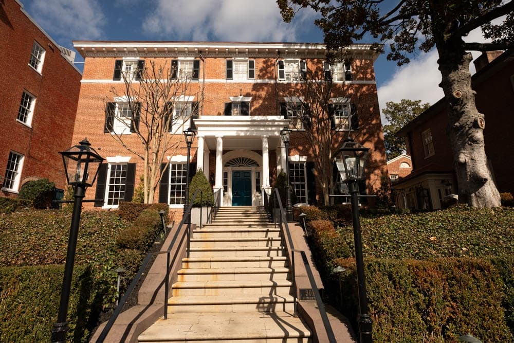 Georgetown's Spies & Lies: Haunted Steps, Kennedy Homes & Cold War Secrets photo 4