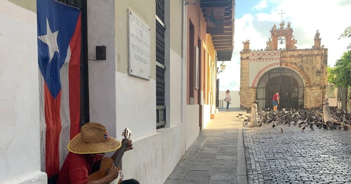 Old San Juan Walking Tour with Puerto Rico Travel Connection