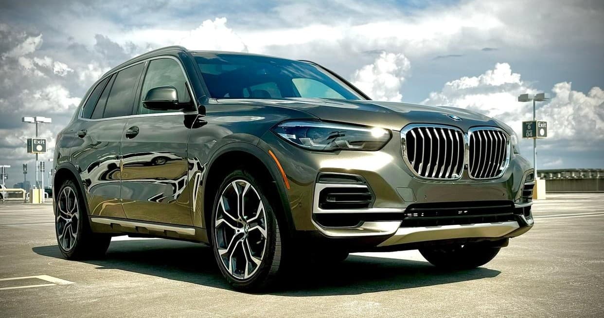Luxury SUV Rental in Tampa Bay with Top Car Share