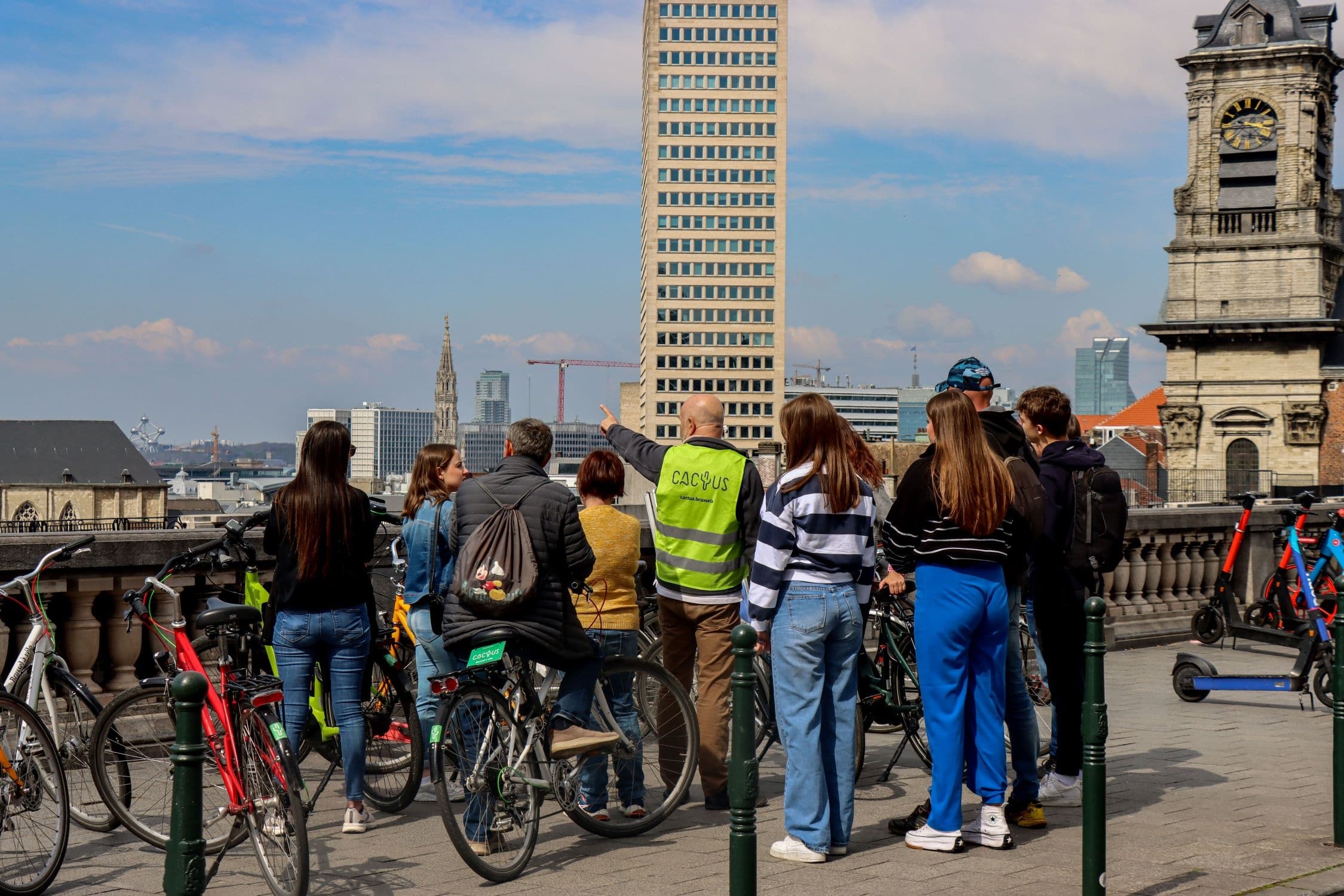 Bike Brussels Highlights & Hidden Gems with Cactus Brussel à Vélo