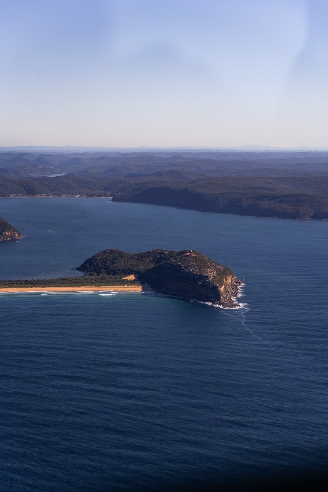 Seaplane to Palm Beach: Sydney Coastal Scenic Flight & Beach Escape