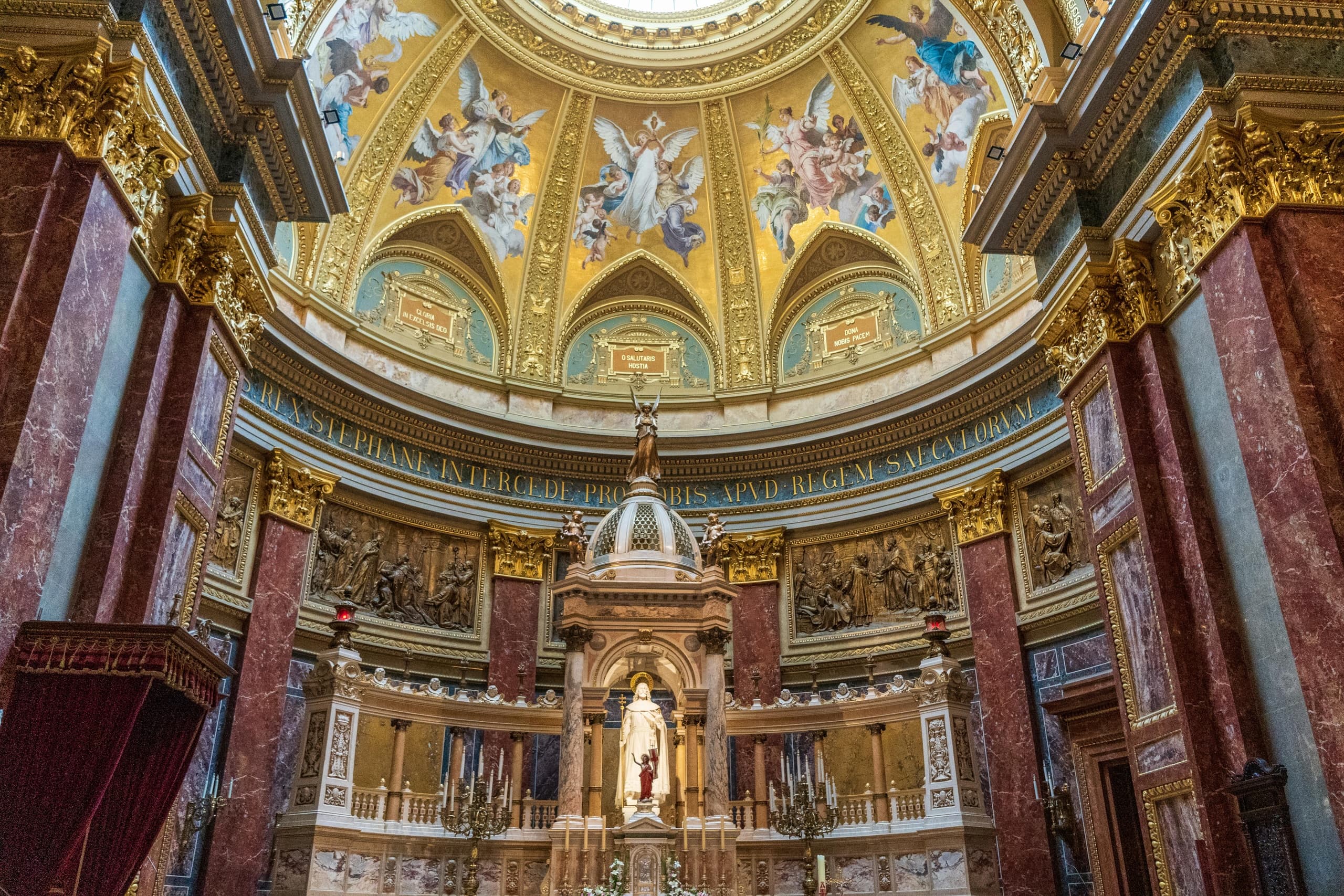 After-Hours at St. Stephen's Basilica: Private Dome Access, Relic Vault & Champagne Views