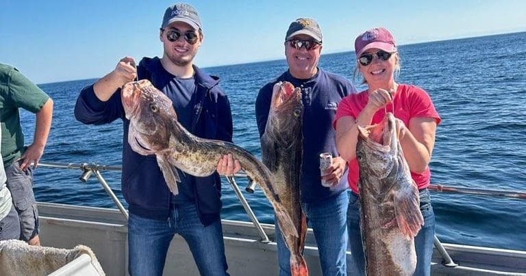Bottomfishing with Predator Charters in Westport, WA