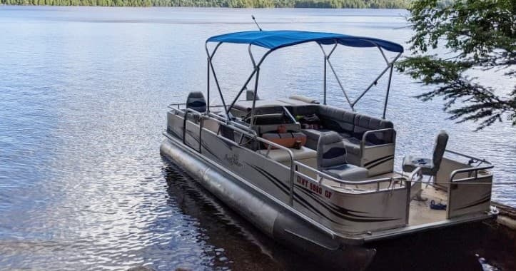 Pontoon Boat Rentals at Blue Mountain Lake Boat Livery