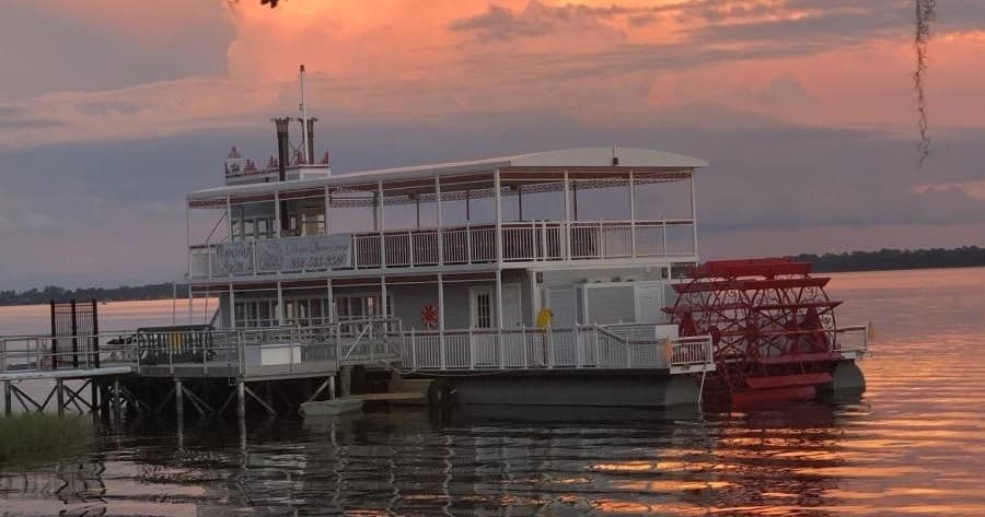 Sunset Cruises with Dora Queen Cruises in Mount Dora
