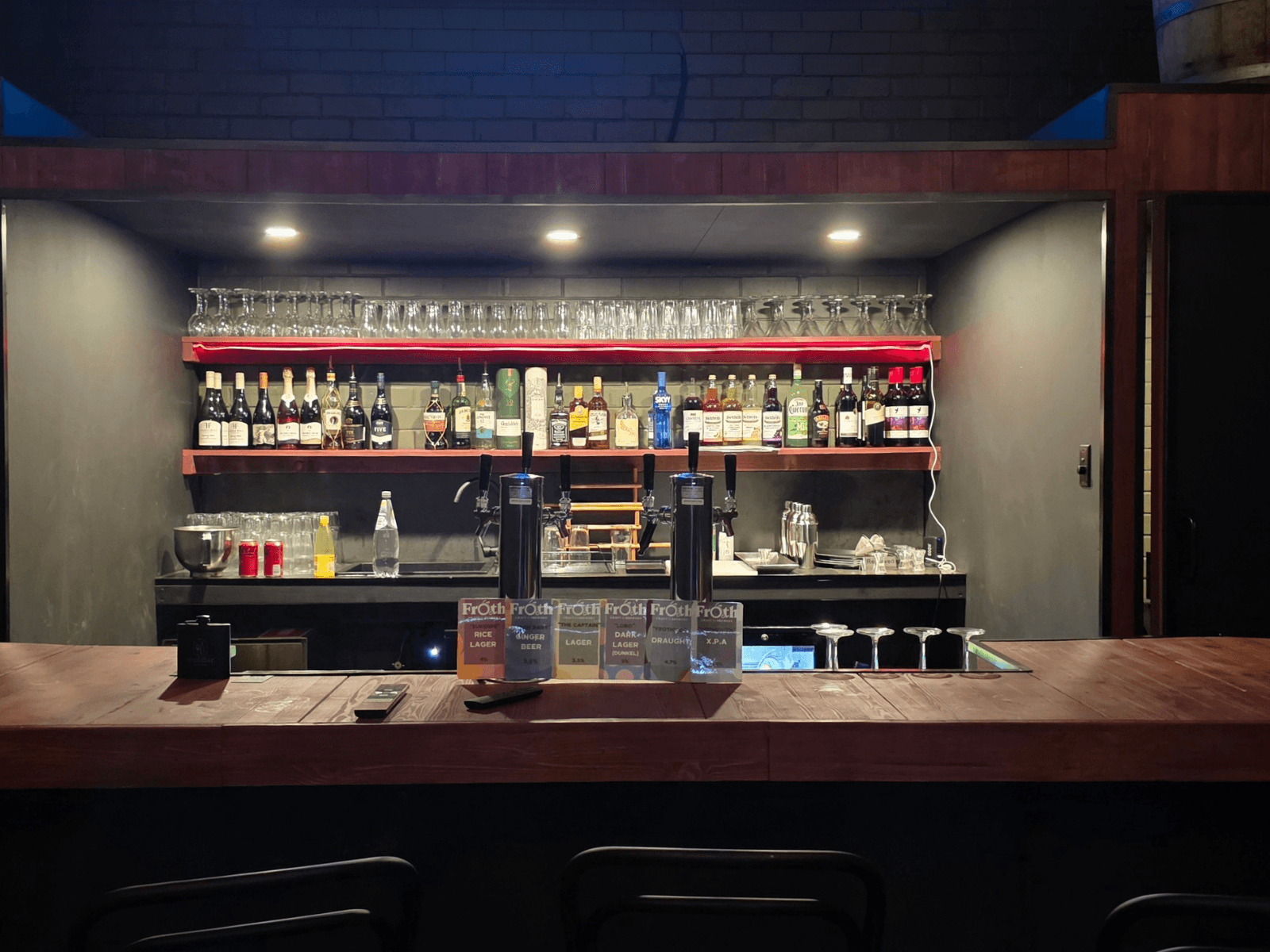 Sip and Stroll: Bridgetown’s Small-Bar Walking Tour photo 2